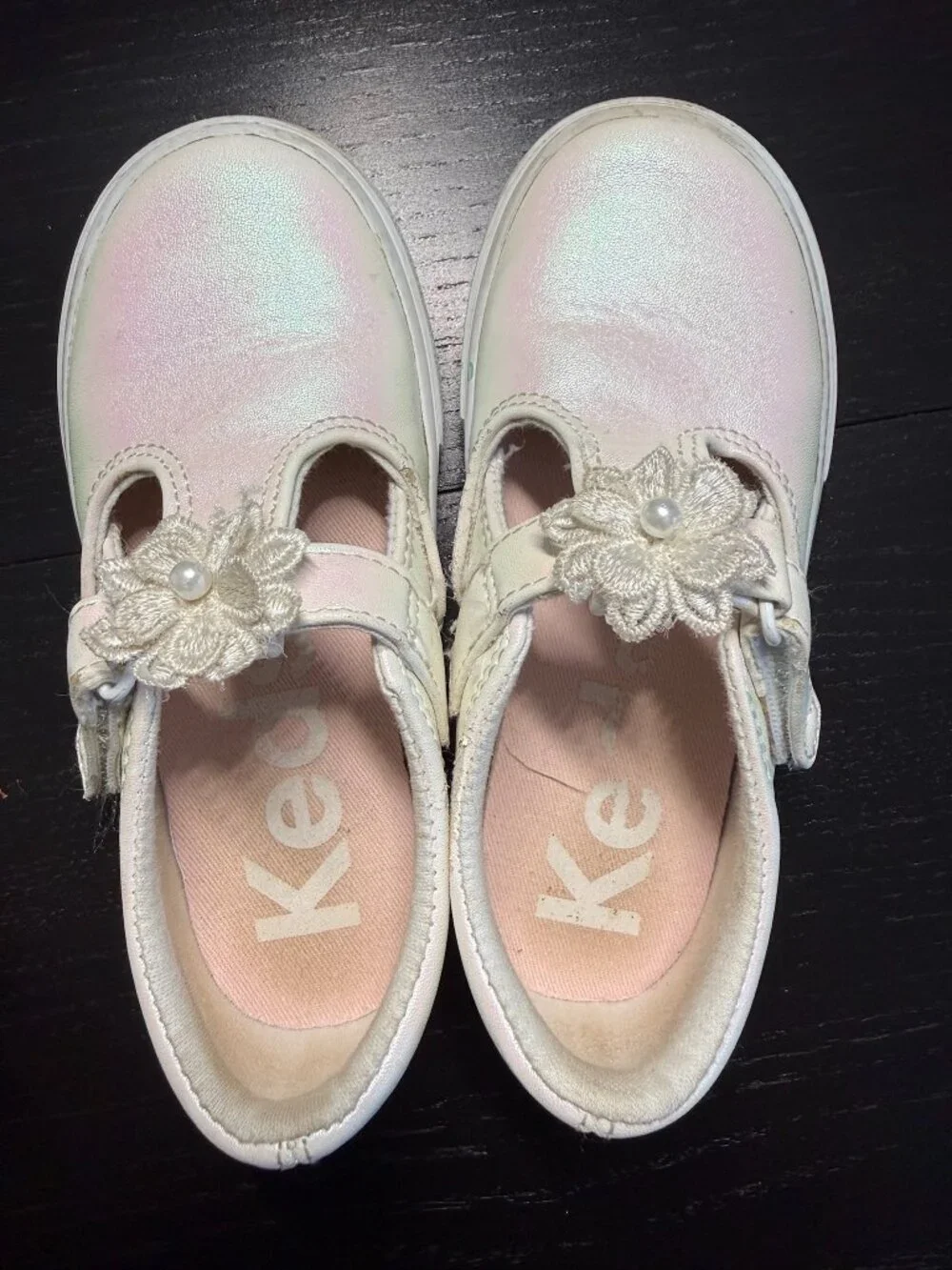 Keds Daphne Flower White Pearlized T-Strap Mary Jane Shoes Girls Size 9M
